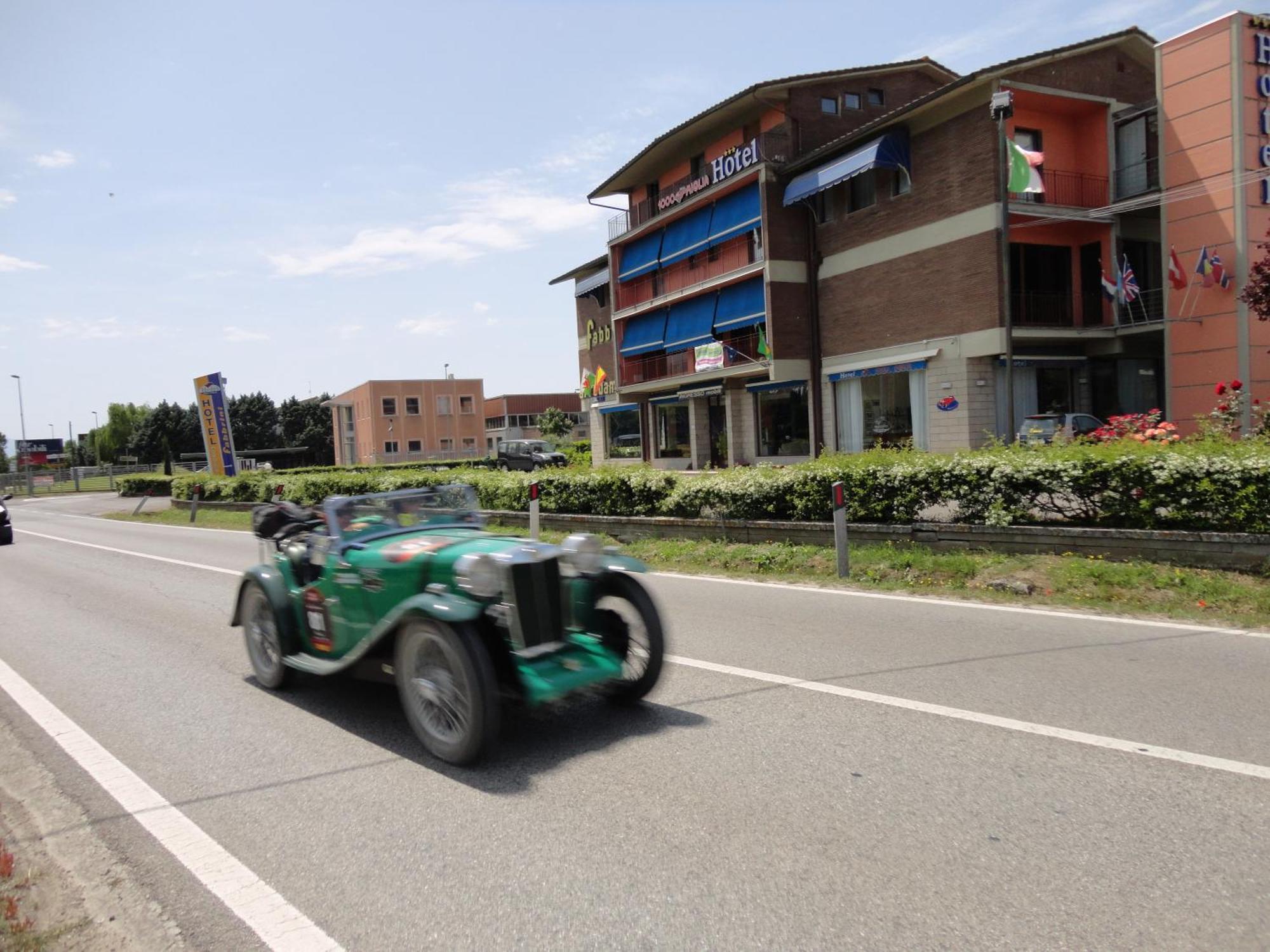 1000 Miglia Hotel Monteroni dʼArbia Exterior foto