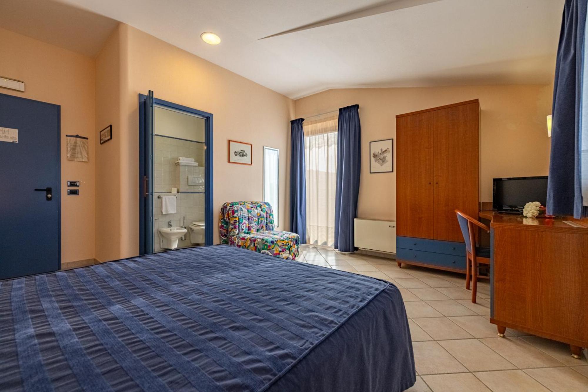 1000 Miglia Hotel Monteroni dʼArbia Exterior foto