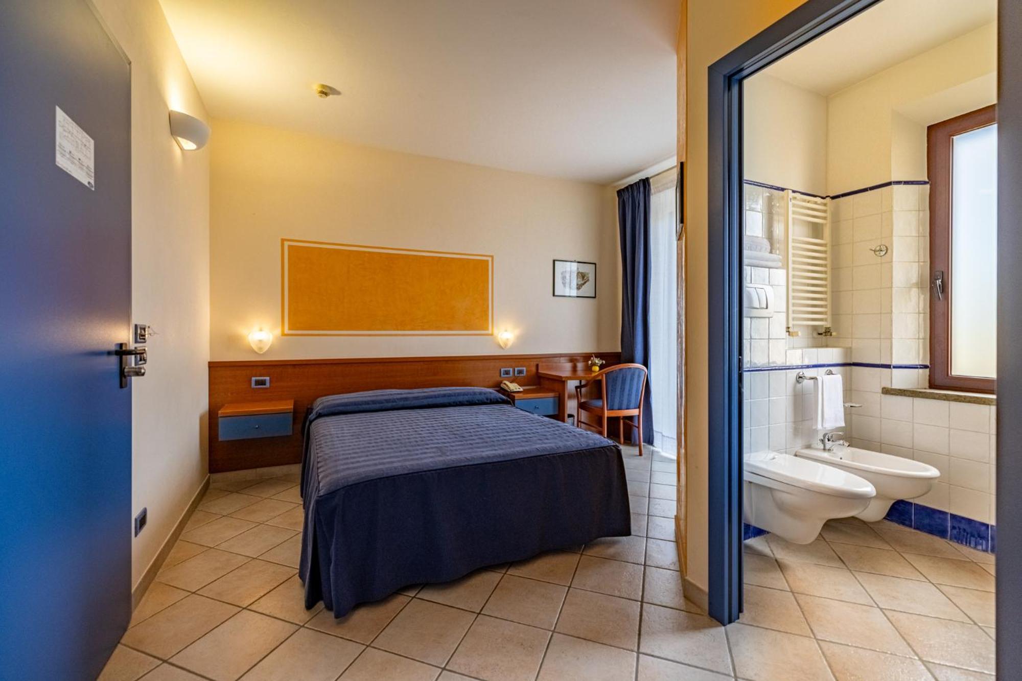 1000 Miglia Hotel Monteroni dʼArbia Exterior foto