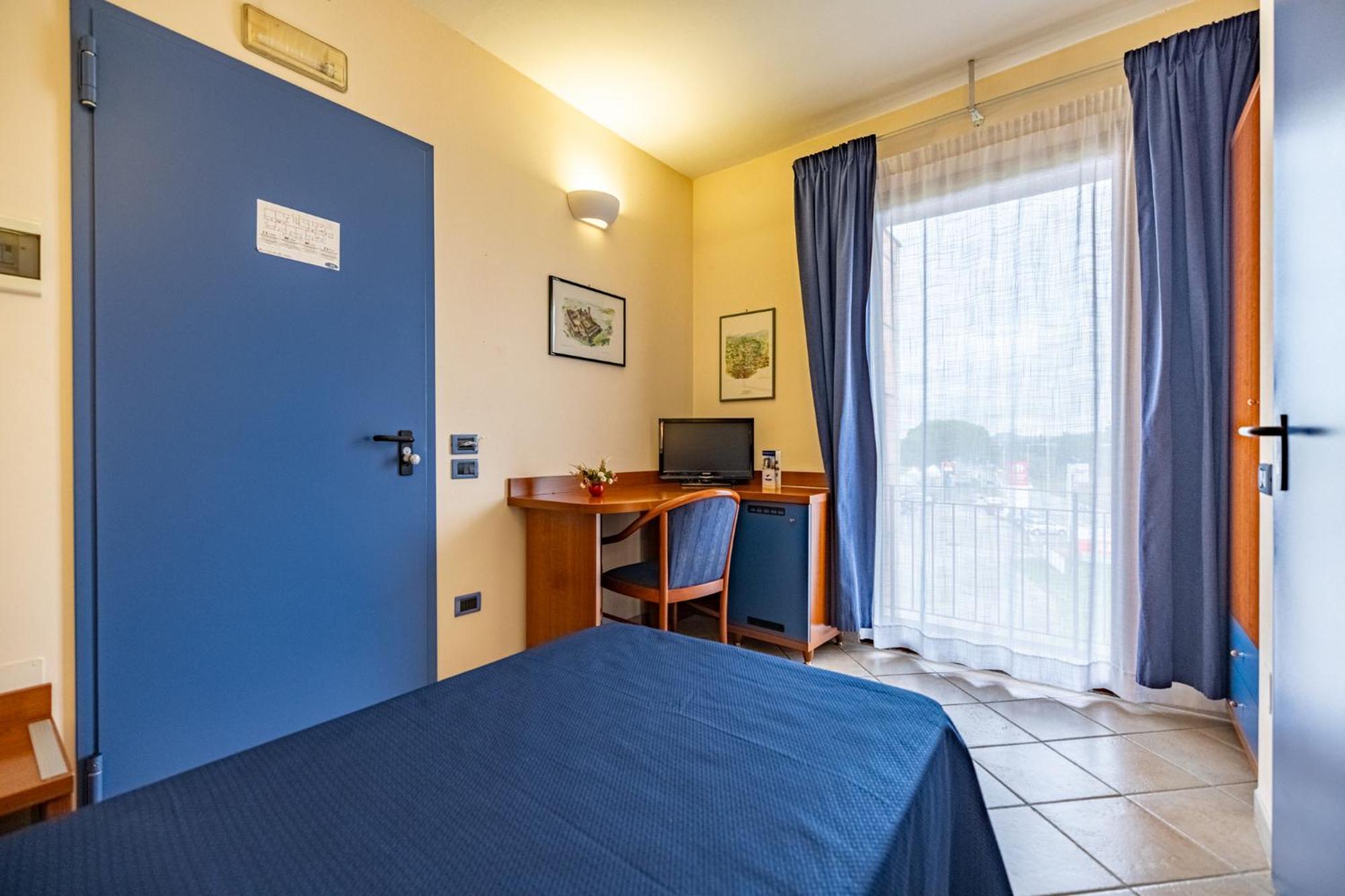 1000 Miglia Hotel Monteroni dʼArbia Exterior foto